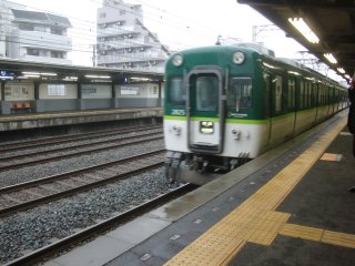京阪の普通電車